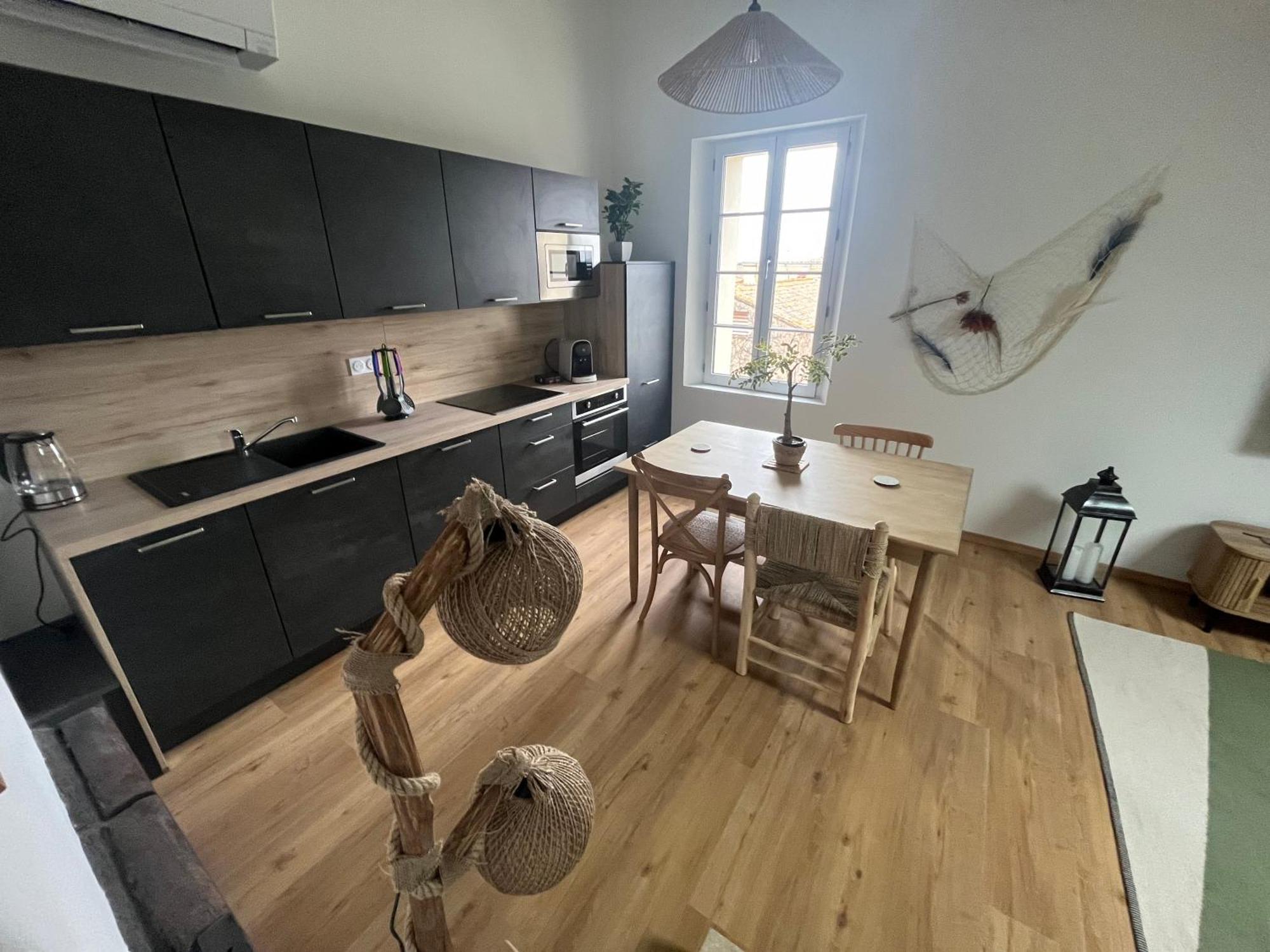 Louis Xiv, Le Somail. Apartment Ginestas Luaran gambar